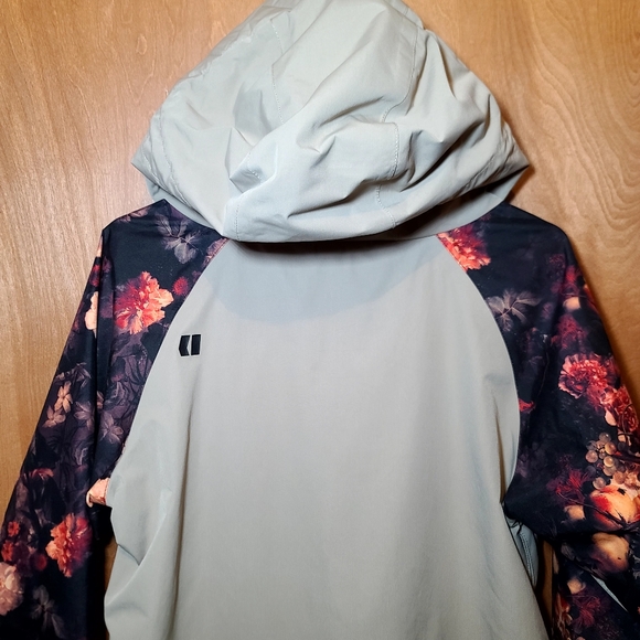 Armada Floral Gypsum Ski Waterproof Snowboard Jacket sz L Hooded - Picture 9 of 16